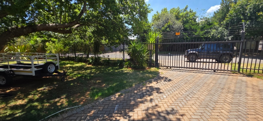 5 Bedroom Property for Sale in Wilkoppies North West